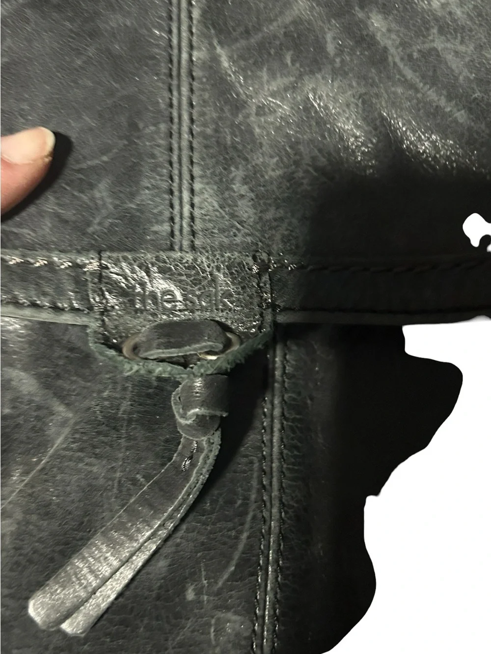 The Sak sak black